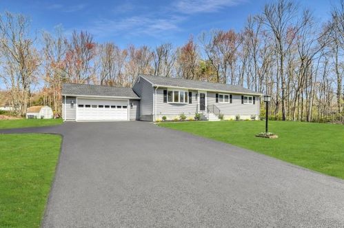 65 Twin Brook Ter, Upper Stepney, CT 06468-1810