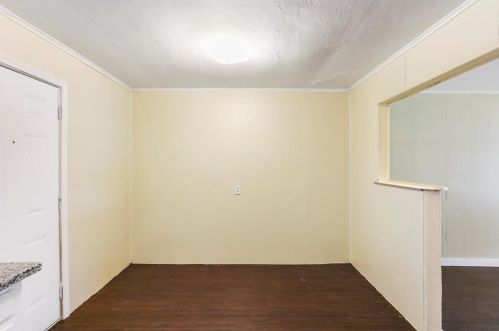 2724 Shanks Rd, Angleton TX  77515-9131 exterior