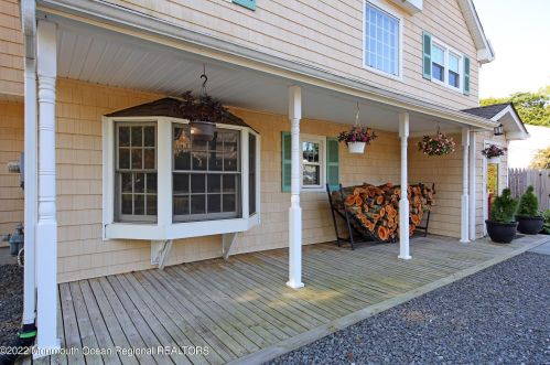 120 Division St, Atlantic Highlands, NJ 07716-2601