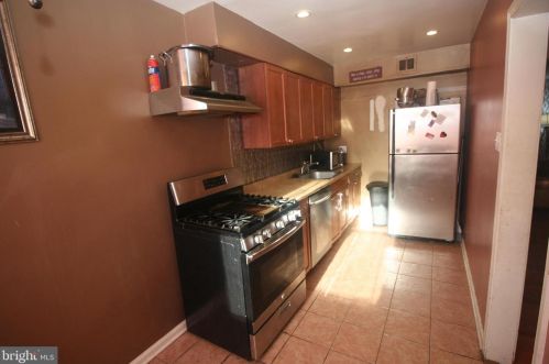 148 Cheltenham Ave, Philadelphia, PA 19120-1001