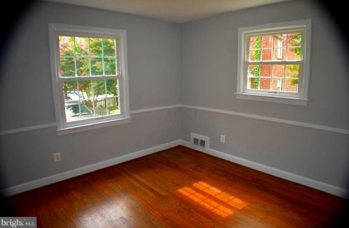 3119 1st Pl, Arlington VA  22201-1037 exterior