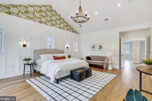 106 Geneva Ave, Silver Spring MD  20910-5105 exterior