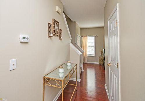 748 Celeste Ln, Atlanta GA  30331-8606 exterior