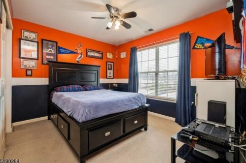 37 Dorset Dr, Hackettstown NJ  07840-5010 exterior