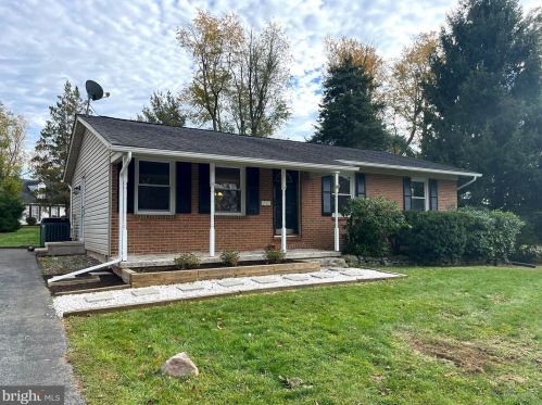 25 Concord Ct, Charles Town, WV 25414-5041