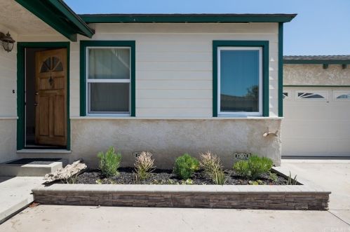 13226 Clyde Park Ave, Hawthorne, CA 90250-4916
