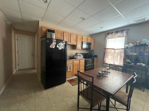 9 Greenmount Ter, Waterbury, CT 06708-4225