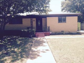 3521 Jeanette Dr, Fort Worth TX  76109-2916 exterior