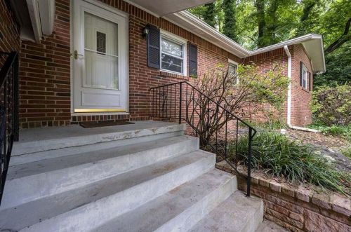 3928 Ensign Ct, Atlanta GA  30341-1832 exterior