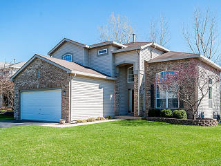 2011 Baldwin Way, Lemont IL  60490-6552 exterior