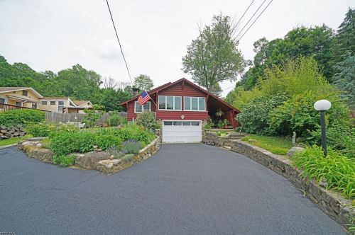 19 Shore Trl, Sparta, NJ 07871-1803