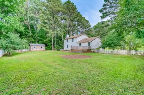 202 Farmbrook Pkwy, Stockbridge GA  30281-1157 exterior