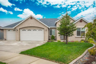 768 Rogue River Way, Redding, CA 96003-5230