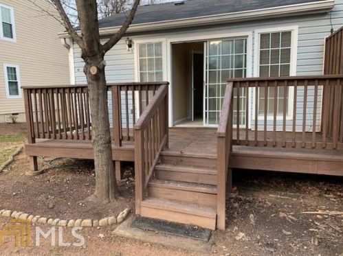 3425 Bayshore Dr, Atlanta GA 30340-4240 exterior