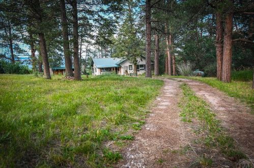 8837 Pine Dr, Beulah, CO 81023-9721