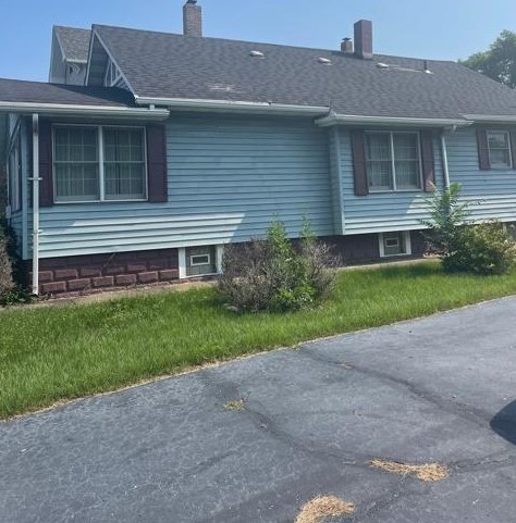 415 Marshall St, Gary, IN 46404-1057