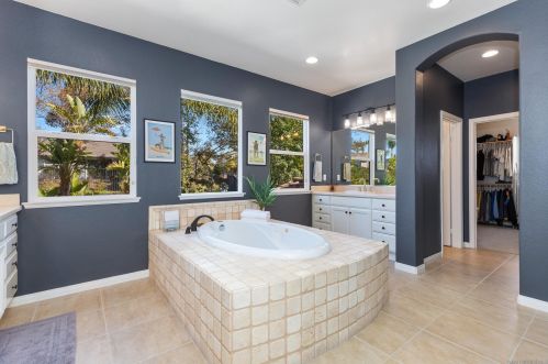 8104 Calle Catalonia, Carlsbad CA  92009-8954 exterior