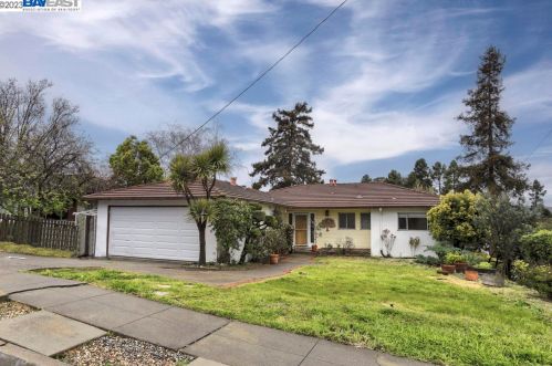 21519 Knoll Way, Hayward, CA 94546-6860