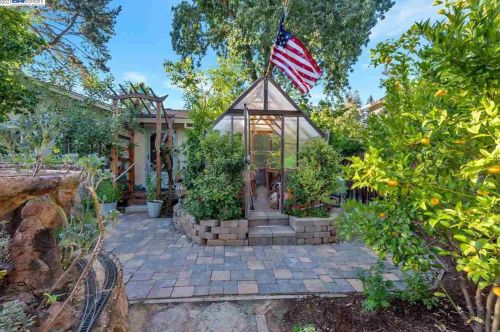 116 Hopeco Rd, Concord CA  94523-3213 exterior