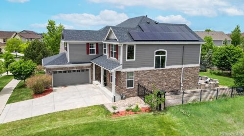 7232 Oak Hl, Aurora CO 80016-2061 exterior