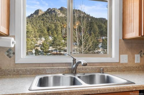 2041 Fish Creek Rd, Estes Park CO 80517-6925 exterior