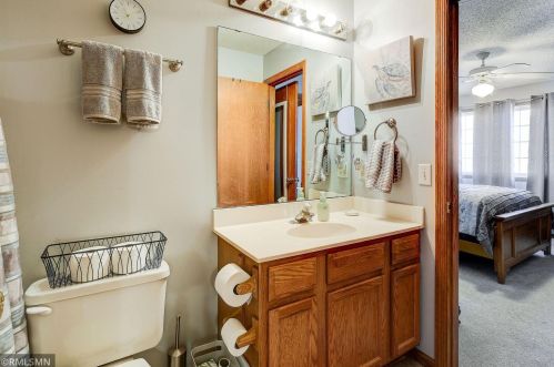 2064 Gresham Ave, Saint Paul MN  55128-3916 exterior