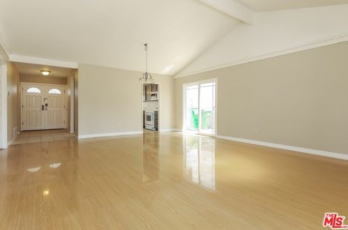 12 Whitney, Irvine CA  92620-3386 exterior