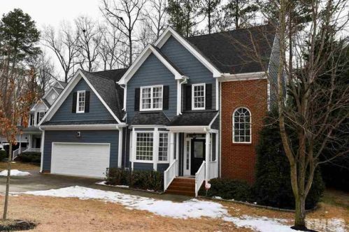 2004 Sassacus Ln, Apex, NC 27523-3836