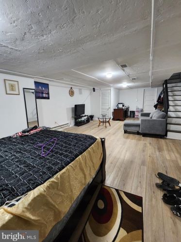 5721 5 St, Philadelphia PA 19120-2307 exterior