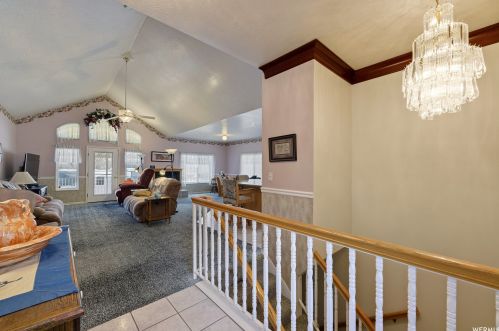 12524 Blacksmith Ln, Draper, UT 84020-8836