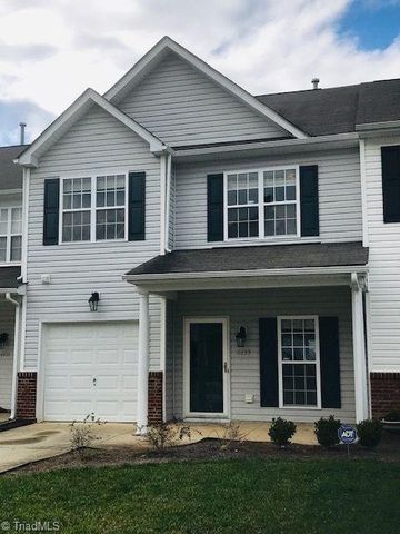 6833 Derby Run Dr, Whitsett, NC 27377-9826