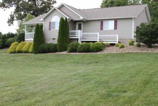 1818 Pheasant Crossing Dr, Dandridge, TN 37725-6283