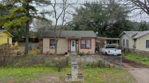 6315 Del Monte Rd, Austin, TX 78741-2367