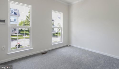 160 Burnlea Rd, Charles Town, WV 25414-5086