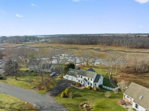 29 Cricket Ct, Fenwick, CT 06475-2405