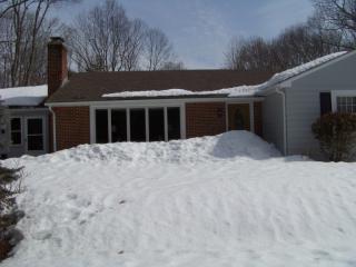 914 Tourtellot Hill Rd, Scituate, RI 02857-1229