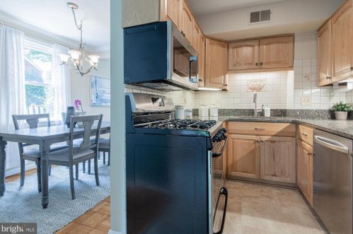 1110 Carson St, Silver Spring MD 20901-1816 exterior