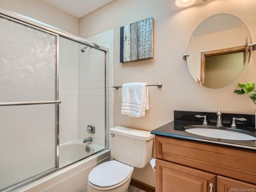 16572 Crestline Pl, Aurora CO 80015-4308 exterior