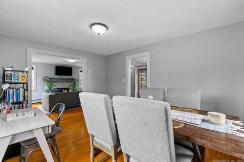 54 Sefton Dr, New Britain CT  06053-2549 exterior