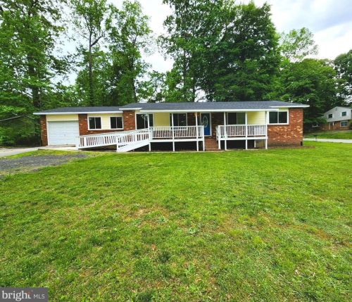 10800 Meadowlark Ln, Spotsylvania, VA 22553-7717