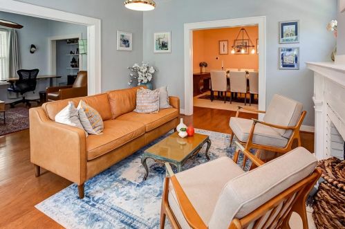 2208 Hillcrest St, Fort Worth TX  76107-4300 exterior