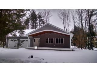 31 Blue Boar Ln, Canterbury, NH 03224-2706