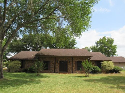 3220 Clayhead Rd, Richmond TX  77406-9665 exterior