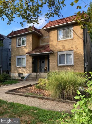 1925 River Dr, Camden NJ  08110-2957 exterior