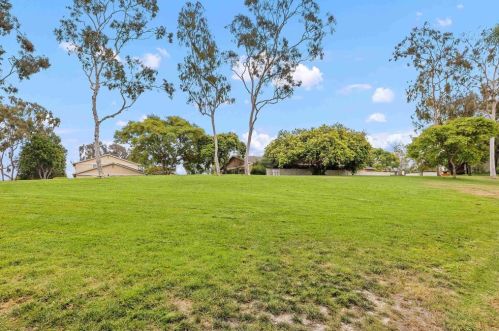 1961 Misty Cir, Encinitas CA  92024-3139 exterior