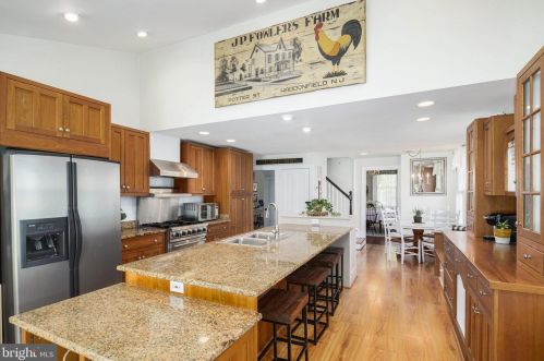 59 Potter St, Tavistock NJ 08033-1312 exterior