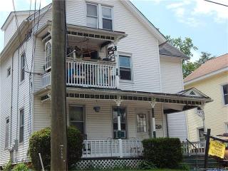 157 Bunker Ave, Meriden, CT 06450-3333