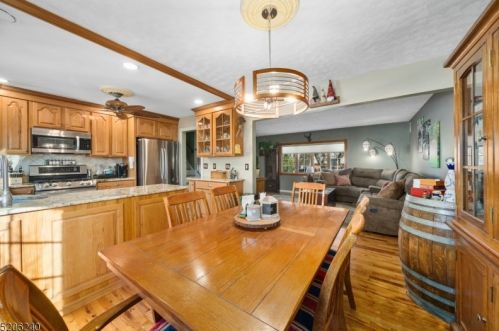 105 Carter Ter, Hackettstown NJ  07840-1002 exterior