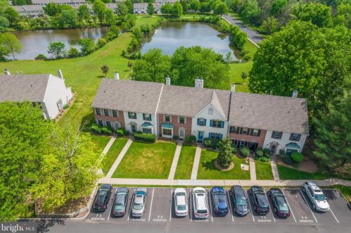 703 Brokaw Ct, Bridgewater, NJ 08807-3529