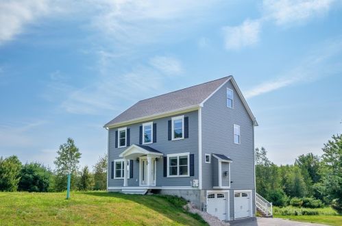 12 Lord Ln, Milton, NH 03851-4768